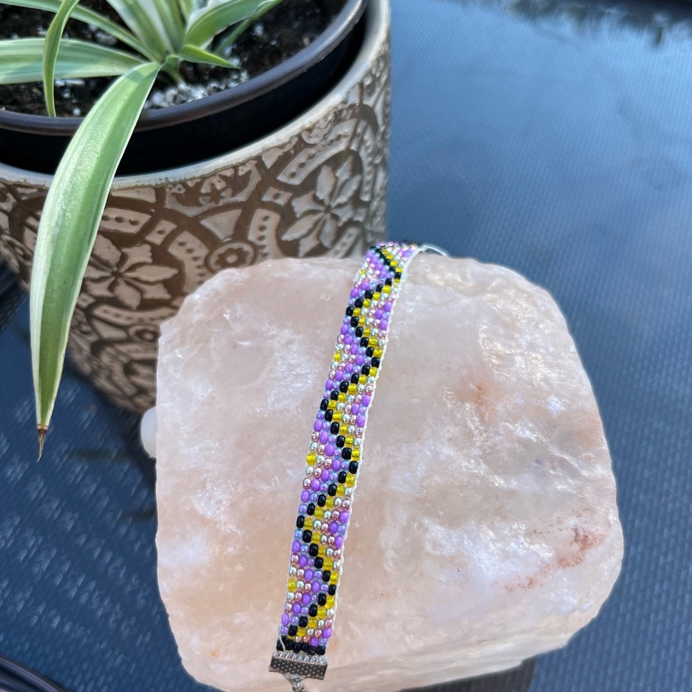 ✨ Handmade Beaded Loom Bracelet✨
– Petite Collection: 🎆Vibin’ Waves💜